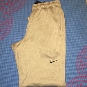 Nike Therma Fit sweat pants